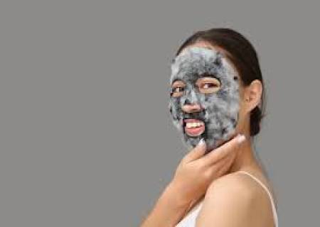 முகம் பளபளக்க இந்த சார்கோல் Facepack போதும்.
