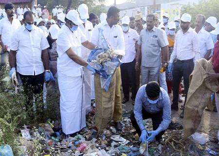 மாபெரும் நெகிழி கழிவு சேகரிக்கும் திட்டத்தினை  நிதி, சுற்றுச்சூழல் மற்றும் காலநிலை மாற்றத்துறை அமைச்சர்  அவர்கள் தொடங்கி வைத்தார்.