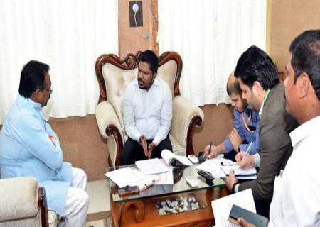 முன்னேற விழையும் மாவட்டம்(Aspirational District) தொடர்பாகநடைபெற்று வரும் பணிகள் குறித்து தொடர்புடைய அரசுத்துறை உயர் அலுவலர்களிடம்ஒன்றிய இணை அமைச்சர்  அவர்கள் ஆய்வு