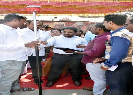 நகர நில ஆவணங்களை நவீன மயமாக்கும் நக்சா திட்டத்தின் கீழ் விருதுநகர் நகராட்சியில் ஆளில்லா வானுர்தியை பயன்படுத்தி நிலஅளவை மேற்கொள்ளும் பணிகளை மாவட்ட ஆட்சித்தலைவர் அவர்கள் துவக்கி வைத்தார்.