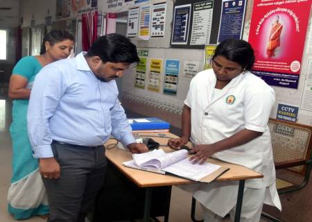 திருவில்லிபுத்தூர் நகராட்சியில் நகர்ப்புற நல்வாழ்வு மையத்தினைமாவட்ட ஆட்சித்தலைவர் அவர்கள் பார்வையிட்டு ஆய்வு