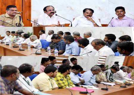 பட்டாசு விபத்துக்களை தடுக்கும் பொருட்டு, பட்டாசு தொழிற்சாலை சங்க பிரதிநிதிகளுடன் நடைபெற்ற பாதுகாப்புக்குழு கூட்டத்தில்  பாதுகாப்பான பட்டாசு உற்பத்தி செய்வது குறித்து அறிவுரை மற்றும் ஆலோசனை.