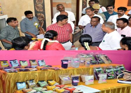 விருதுநகர், திருநெல்வேலி, தூத்துக்குடி மற்றும் தென்காசி ஆகிய மாவட்டங்களை சேர்ந்த விவசாயிகள் மற்றும் வணிகர்களுக்கான சிறு தானியங்கள் ஏற்றுமதி பயிற்சி மற்றும் உற்பத்தியாளர் வணிக இணைப்புக்கூட்டம் - 2025