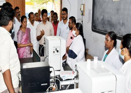 நலம் காக்கும் ஸ்டாலின் திட்டத்தின் கீழ், நடைபெற்ற பல்நோக்கு சிறப்பு மருத்துவ முகாமினை மாவட்ட ஆட்சித்தலைவர் அவர்கள் நேரில் சென்று பார்வையிட்டு ஆய்வு செய்தார்.