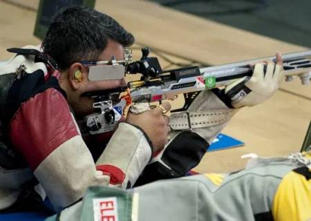 ஆசிய துப்பாக்கி சுடுதல் சாம்பியன்ஷிப் ,இந்தியா  “தங்கம்”, 'வெள்ளி'