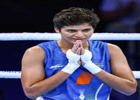 இந்தியாவின் ஜெய்ஸ்மின்லம் போரியா குத்துச்சண்டை பைனலில் …