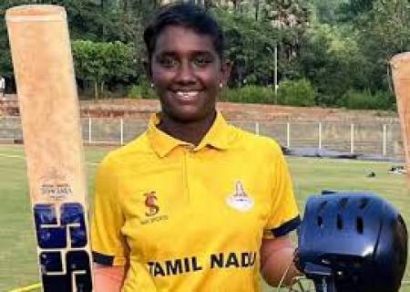 தமிழக பெண்கள் அணி.ஒன் டே டிராபி தொடரின் அரையிறுதிக்கு முன்னேறியது .