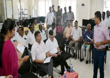 விருதுநகர் மாவட்டத்தில் 7 சட்டமன்றத் தொகுதிகளுக்கும் சேர்த்து ஒட்டுமொத்தமாக 2,396 வாக்குப்பதிவுக் கருவிகள்(BU), 2,396 கட்டுப்பாட்டுக் கருவிகள்(CU)  மற்றும் 2,596 விவிபேட்(VVPAT) எந்திரங்கள் ஒதுக்கீடு செய்யப்பட்டுள்ளன.