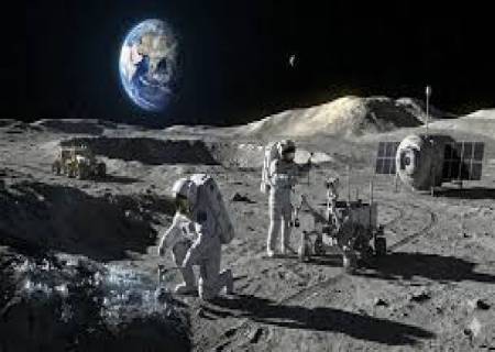 நிலவின் மறுபக்கத்தை கண்ட நாசாவின் விண்வெளி வீரர்கள்.