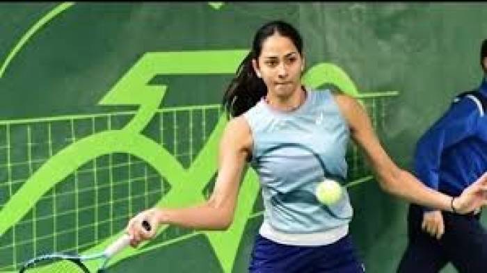 டென்னிஸ்  கர்மான் கவுர் தண்டி ,தடை தாண்டி  16 மாதத்திற்கு பின் களமிறங்கினார்