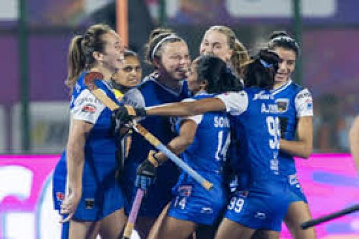 ஒடிசா ஹாக்கி அணி  கோப்பை வென்றது.