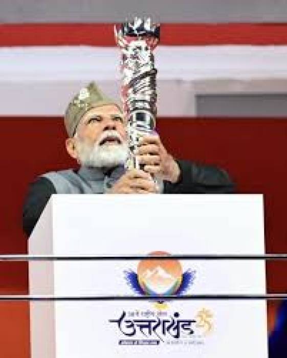 இந்தியாவின் 38வது தேசிய விளையாட்டினை பிரதமர் மோடி துவக்கி வைத்தார்.