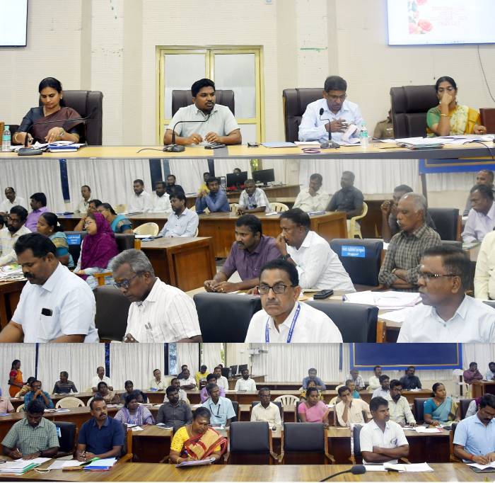 வருவாய்த்துறை அலுவலர்களுடனான பணித்திறன் ஆய்வுக்கூட்டம்