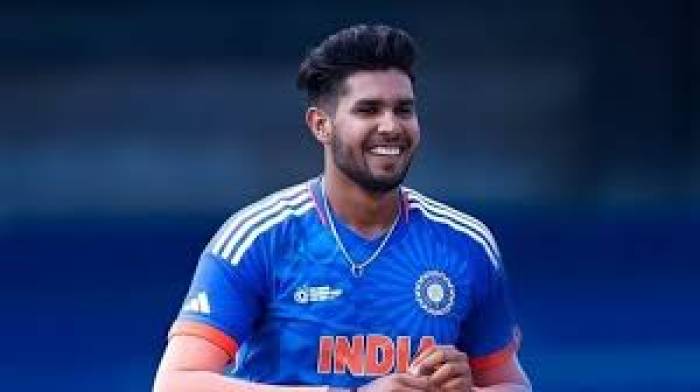 இந்திய அணி வேகப்பந்து வீச்சாளர் ,மூன்று வித அறிமுக போட்டியிலும் தலா 3 விக்கெட் சாய்த்த முதல் இந்திய பவுலர் ஆனார் ஹர்ஷித்ராணா.