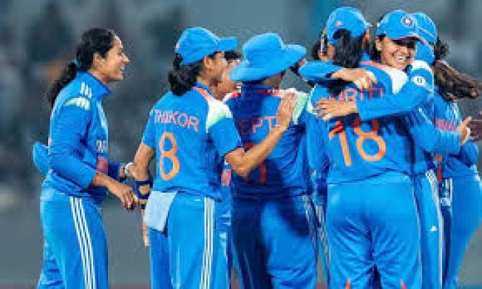 இந்திய கிரிக்கெட் போர்டு (PCCI) சார்பில் பெண்களுக்கான பிரிமியர் லீக் (டபிள்யு. பி.எல்.,) டி-20 தொடர் 