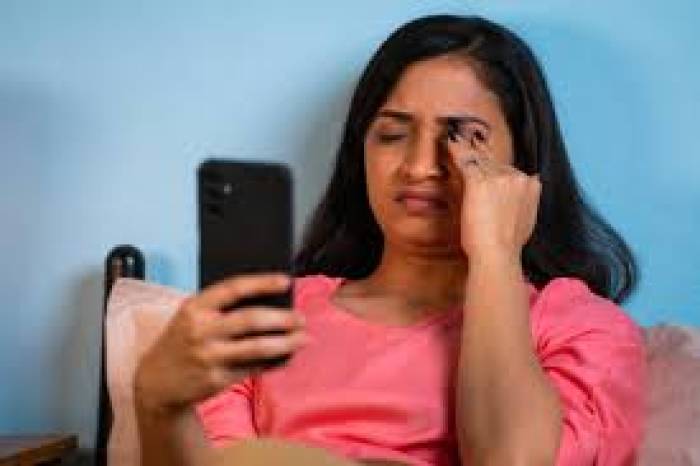 போனில் அதிக ரீல்ஸ் தொடர்ந்து பார்ப்பதால் Brain rot என்ற பாதிப்பு.