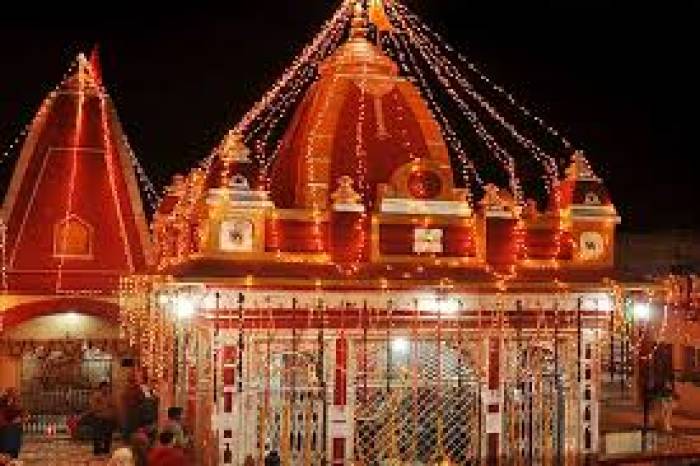 கர்வால் கமலேஷ்வர் மகாதேவ் என்னும் சிவன் கோயில்.