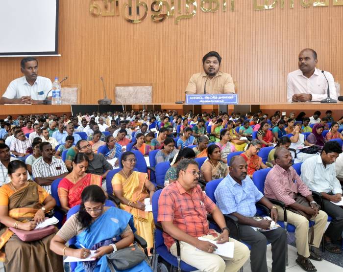 நான் முதல்வன் திட்டத்தின் கீழ் உயர்கல்வி வழிகாட்டுதல் குறித்து, அரசு மற்றும் அரசு உதவிபெறும் மேல்நிலைப்பள்ளியில் நான் முதல்வன் திட்டத்திற்கு பொறுப்பு வகிக்கும் முதுகலை ஆசிரியர்களுடனான கலந்தாய்வு கூட்டம்