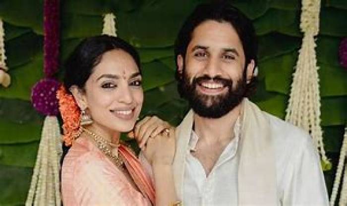 கார் ரேஸ் பயிற்சியில் சோபிதா