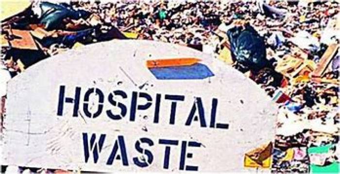 ராஜபாளையம் கண்மாய் கரையில் மருத்துவ கழிவுகள்.