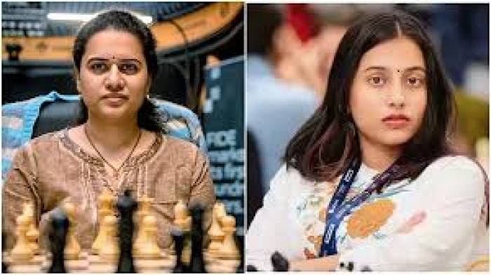 பெண்களுக்கான செஸ் உலக கோப்பை தொடரின் அரையிறுதியின் முதல் போட்டியில் ஹம்பி, திவ்யா 'டிரா' செய்தனர்.