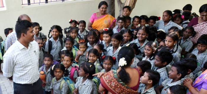 சாத்தூர் நகராட்சியில் நடைபெற்று வரும் பல்வேறு வளர்ச்சித் திட்டப் பணிகள் குறித்து  மாவட்ட ஆட்சித்தலைவர்  அவர்கள் நேரில் சென்று ஆய்வு செய்தார்.