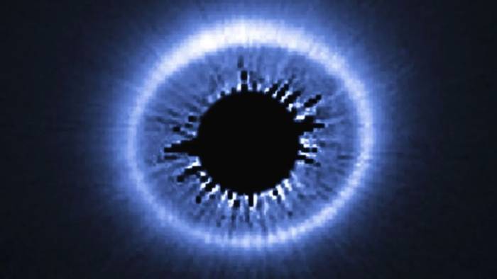 நட்சத்திரம் HD 181327 சுற்றி உறைந்த நிலையில் தண்ணீர்.