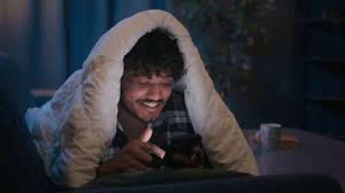 கணினி, கைப்பேசி, TV இதெல்லாம்  அதிகமா பாப்பவர்களா?