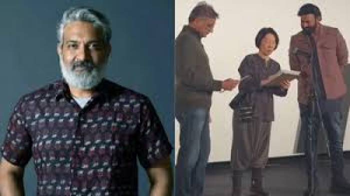 ஜப்பானில் ரசிகர்களின் வரவேற்பை பார்த்து, பிரபாஸ் மகிழ்ச்சி.