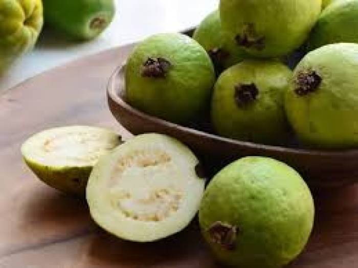 கொய்யாபழத்தை இரவில் சாப்பிடுவதால் ....