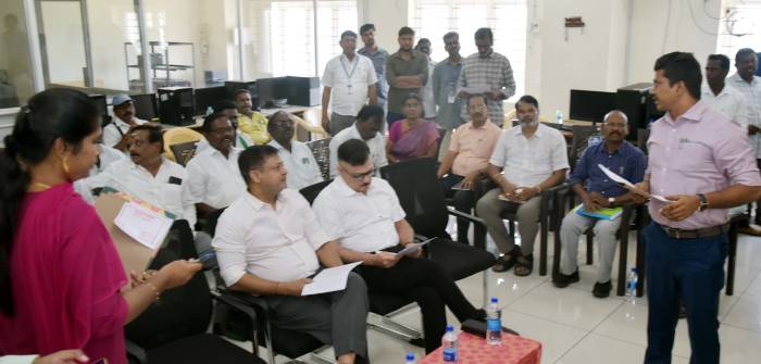 விருதுநகர் மாவட்டத்தில் 7 சட்டமன்றத் தொகுதிகளுக்கும் சேர்த்து ஒட்டுமொத்தமாக 2,396 வாக்குப்பதிவுக் கருவிகள்(BU), 2,396 கட்டுப்பாட்டுக் கருவிகள்(CU)  மற்றும் 2,596 விவிபேட்(VVPAT) எந்திரங்கள் ஒதுக்கீடு செய்யப்பட்டுள்ளன.