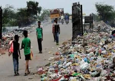 இராஜபாளையம் தெற்குவெங்காநல்லூர்  இந்திரா நகர்.செயல்படாத சுகாதார வளாகம், பாதியில் நிற்கும் ரோடு பணி அவதியில் மக்கள்.