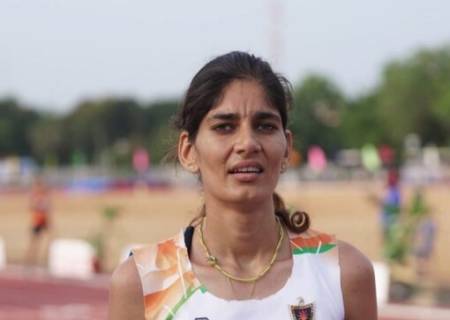 உ.பி., மாநில அரசு 'டி. எஸ்.பி.,' பதவி வழங்கிய இந்திய தடகள வீராங்கனை பாருல் சவுத்ரி