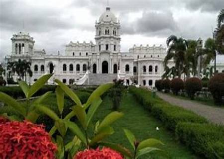 100 வருடப் பழமையான பூஷ்பபந்த அரண்மனையை ஐந்து நட்சத்திர  ஹோட்டலாக மாற்றும் டாடா நிறுவனம்