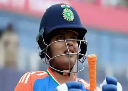 மூன்று போட்டிகள் கொண்ட ஒருநாள் கிரிக்கெட் தொடரில் இந்தியா 'ஏ' பெண்கள் அணி, கோப்பை வென்றது.