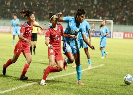 17 வயதுக்குட்பட்ட பெண்களுக்கான தெற்காசிய கால்பந்து சாம் பியன்ஷிப் 7வது சீசன்   இந்தியா வெற்றி