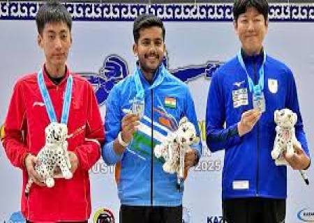 ஐஸ்வரி பிரதாப் சிங், ஆசிய துப்பாக்கி சுடுதலில்  தங்கம் வென்றார் .