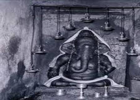 கேட்டதையெல்லாம் தரும் பிள்ளையார்பட்டி கற்பக விநாயகர்!