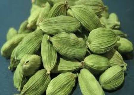 நம் உடலில் இயற்கையாக உள்ள நோய் எதிர்ப்பு செல்களை தூண்டி வைரஸை சுலபமாக அழிக்கும் ஏலக்காய்.