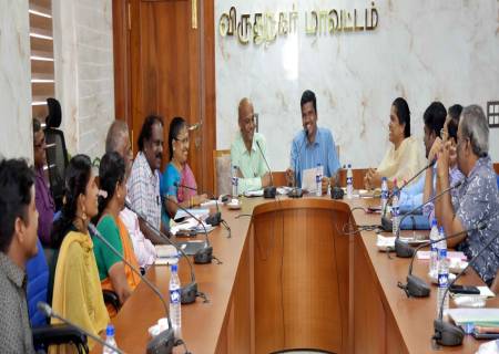 கதர் மற்றும் கிராமப் பொருட்கள் உற்பத்தி மற்றும் விற்பனை குறித்து, தமிழ்நாடு கதர் கிராமத் தொழில் வாரிய தலைமை செயல் அலுவலர் அவர்கள் ஆய்வு மேற்கொண்டார்.
