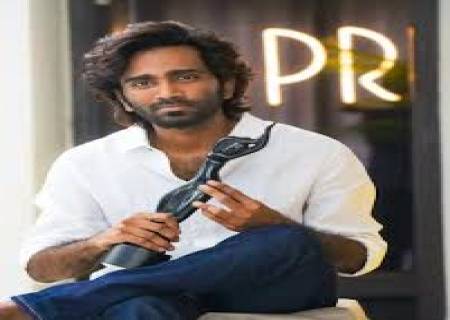 "ரூ. 400 சட்டை வாங்க கஷ்டப்பட்டேன்" பிரதீப் ரகுநாதன்.