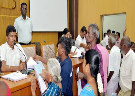 மக்கள் குறைதீர்க்கும் நாள் கூட்டம் மாவட்ட ஆட்சித்தலைவர் அவர்கள் தலைமையில் நடைபெற்றது.