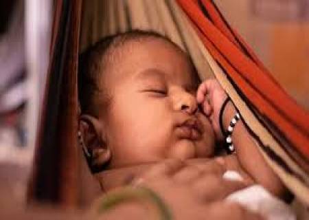 குழந்தையை புடவை தொட்டிலில் தூங்க வைக்க வேண்டும் . அறிவியல் உண்மை.