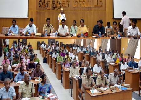 தமிழ்நாடு சட்டமன்ற பொதுத் தேர்தல் 2026-க்கான தேர்தல் நடத்தை விதிமுறைகள் அமலுக்கு வந்துள்ளது.