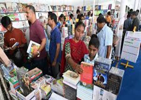 ராஜபாளையம் காந்தி கலை மன்றத்தில் புத்தக கண்காட்சி .