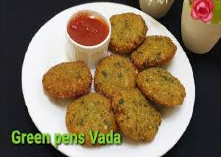 பச்சை பட்டாணி வடை.