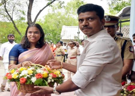 அமைச்சர் செல்வி. ச.கீரத்தனா அவர்கள்  விருதுநகர் மாவட்டத்திற்கு வருகை.