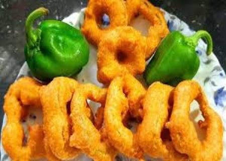 குடைமிளகாய் பஜ்ஜி.