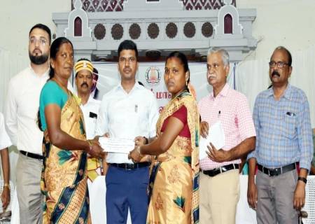 மக்கள் தொடர்பு திட்ட முகாமில் 169 பயனாளிகளுக்கு ரூ.1.26 கோடி மதிப்பிலான பல்வேறு நலத்திட்ட உதவிகளை மாவட்ட ஆட்சித்தலைவர் அவர்கள் வழங்கினார்.