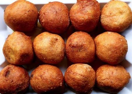சக்கரவள்ளி கிழங்கு இனிப்பு போண்டா.